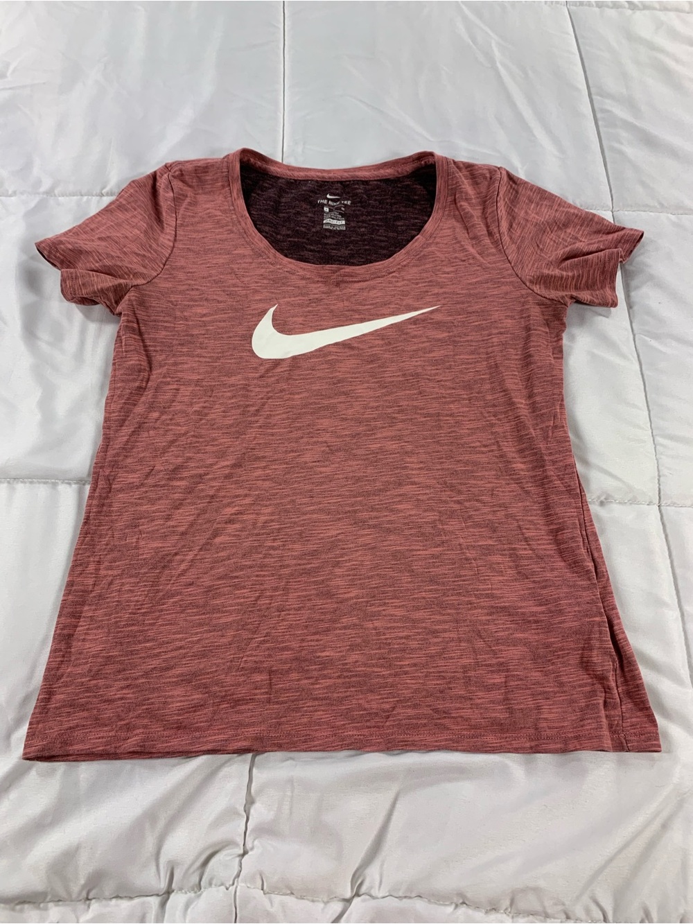 Pre loved NIKE t-shirt womens size S